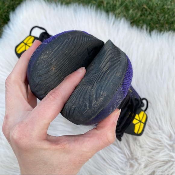 KOBE MAMBA RAGE COURT CITY EDITION SNEAKERS PURPLE YELLOW BLACK 9 - Picture 6 of 10